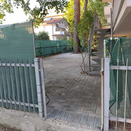 アパート Con Giardino - 5 Minuti Dal Mare