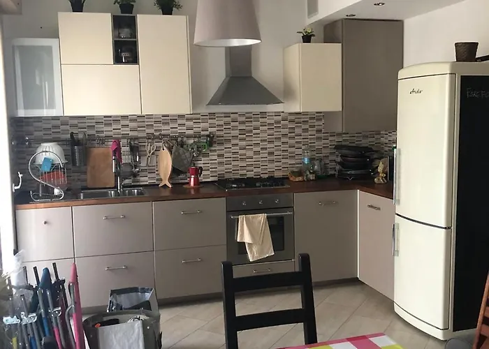 Con Giardino - 5 Minuti Dal Mare 아파트 리치오네